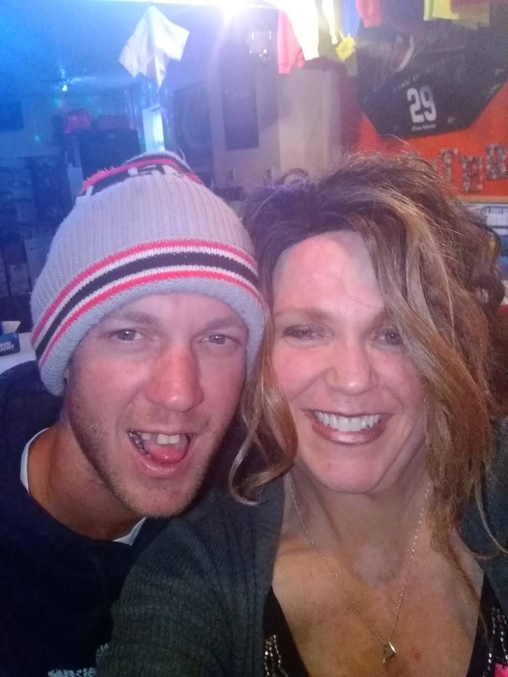 Sportsters Pub-N-Grub | restaurant | 2600 Central Ave, Dubuque, IA 52001, USA | 5635826822 OR +1 563-582-6822