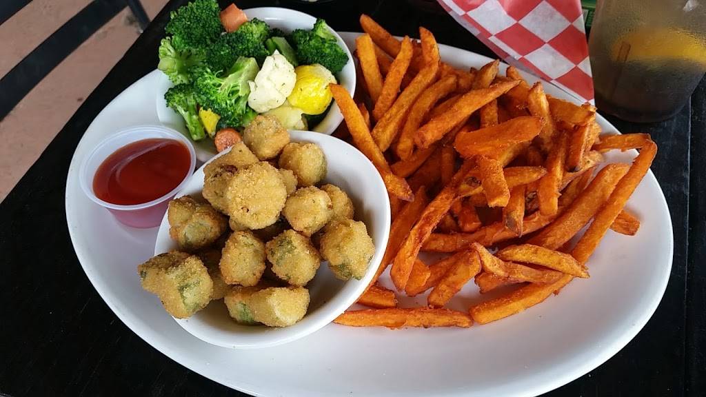 Longhorn Grill | restaurant | 1315 W Panola St, Carthage, TX 75633, USA | 9032657333 OR +1 903-265-7333