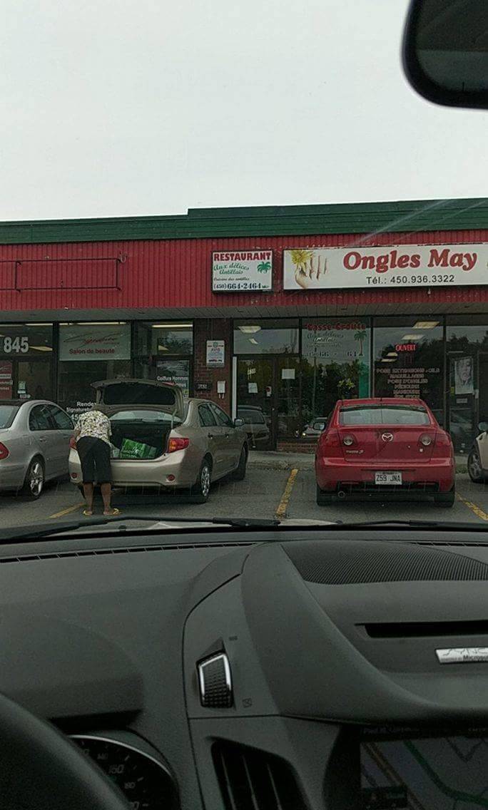 Delices Antillais | restaurant | 839 Boulevard Vanier, Laval, QC H7C 2R3, Canada | 4506642464 OR +1 450-664-2464