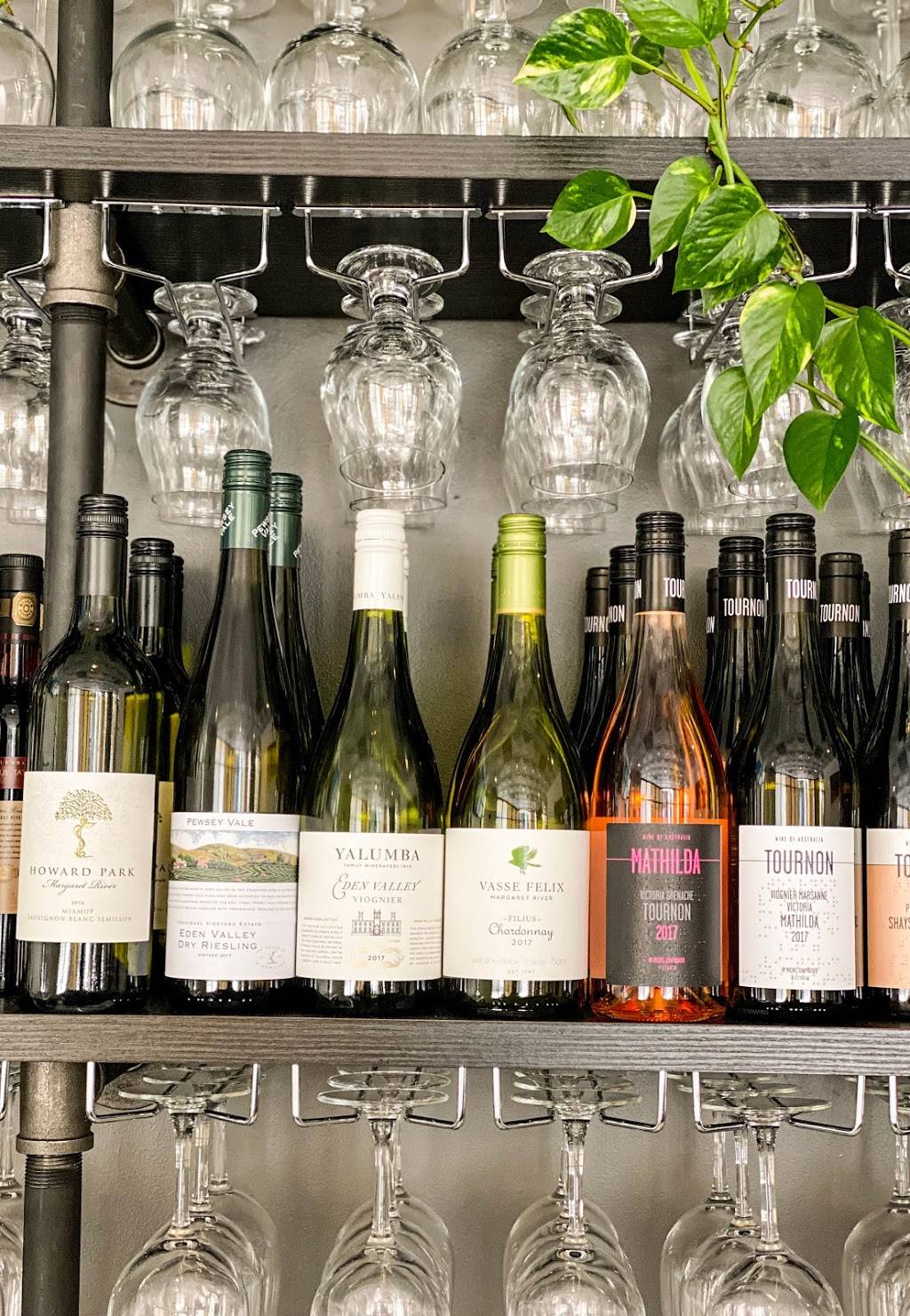 Someones Son | restaurant | 804 Douglas Rd Suite 145, Coral Gables, FL 33134, USA | 7863346374 OR +1 786-334-6374