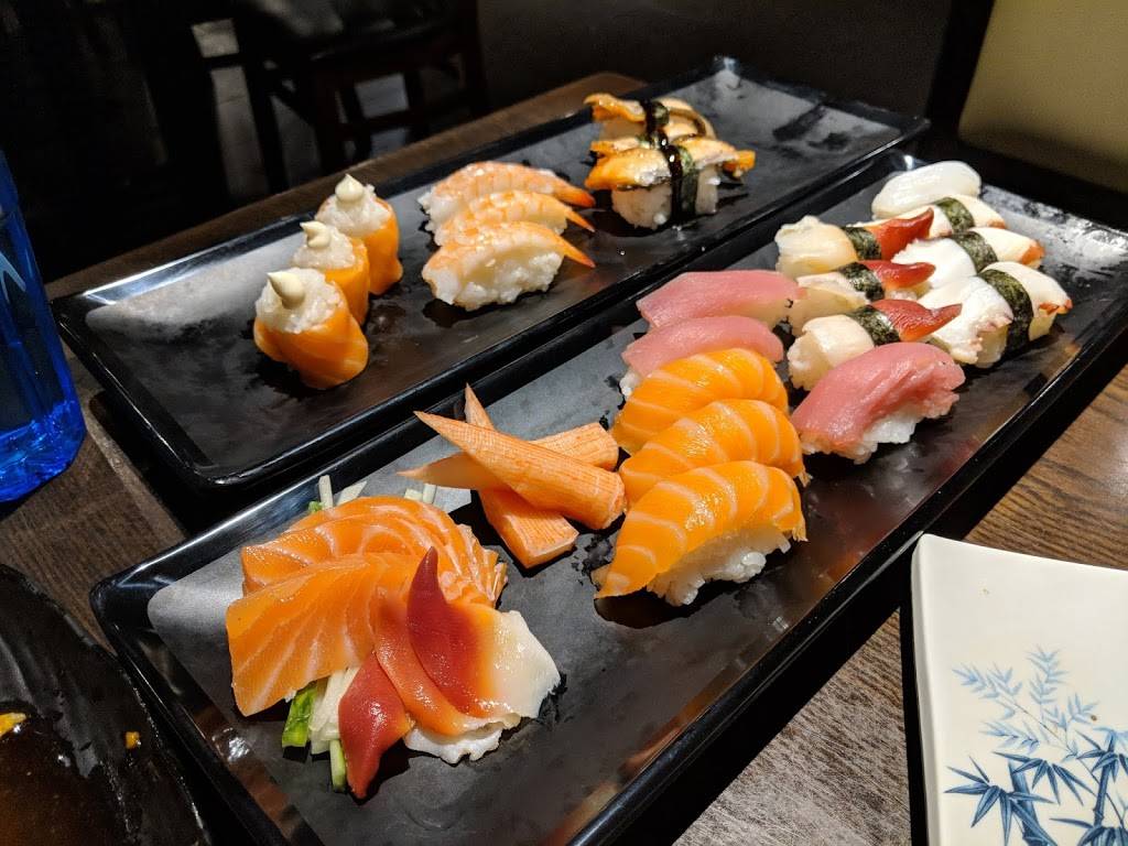 Do Eat Sushi | restaurant | 43 Main St E, Grimsby, ON L3M 1M7, Canada | 9059450888 OR +1 905-945-0888