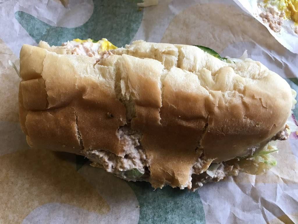 Subway Restaurants | restaurant | 3710 Crawford St, Austin, TX 78731, USA | 5124597233 OR +1 512-459-7233