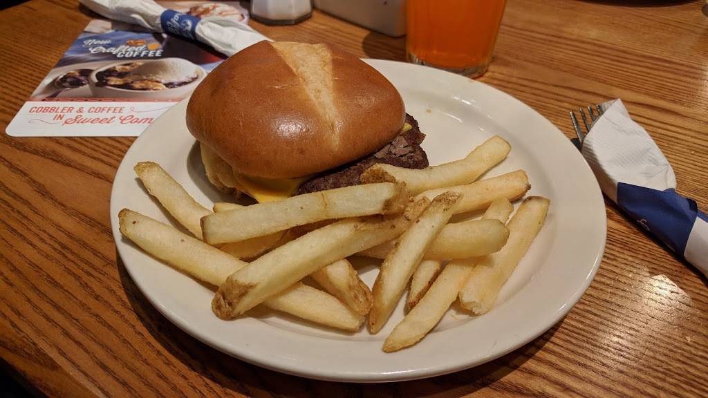 Cracker Barrel Old Country Store | restaurant | 201 Cracker Barrel Row Sw, Fort Payne, AL 35968, USA | 2569979204 OR +1 256-997-9204