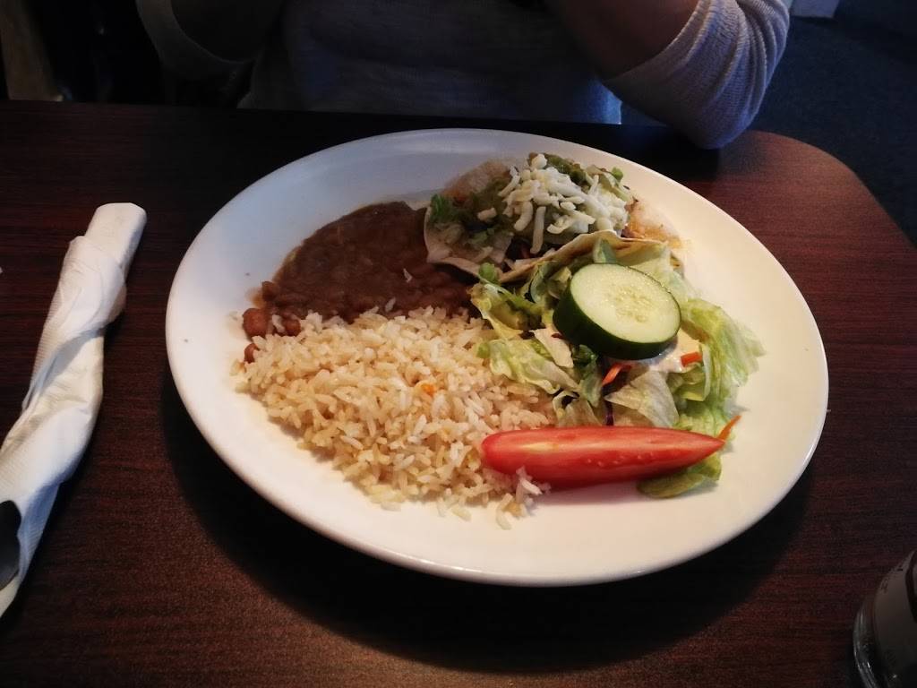 El Migueleno Restaurant | restaurant | 1066 Broadway Ave, Seaside, CA 93955, USA | 8318992199 OR +1 831-899-2199