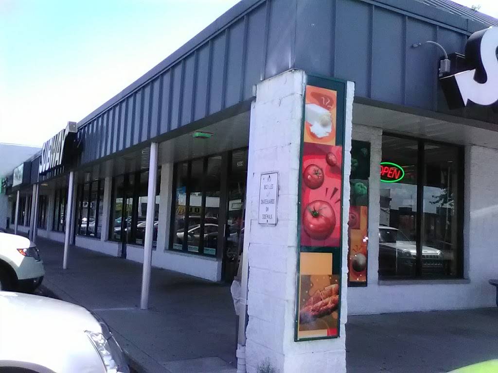 Subway | restaurant | 3004 Calumet Ave, Valparaiso, IN 46383, USA | 2194629666 OR +1 219-462-9666