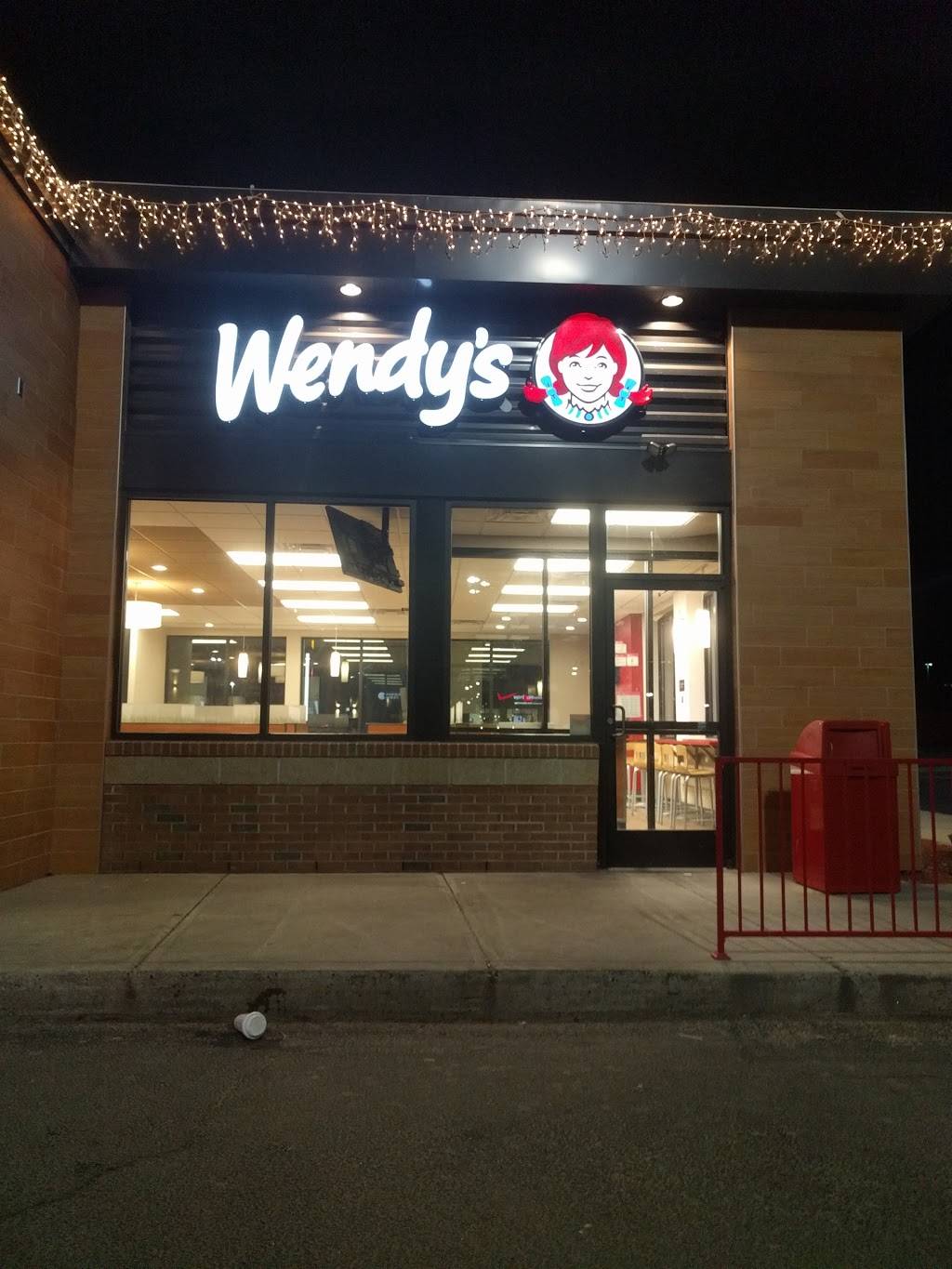 Wendys | restaurant | 910 Wolcott St, Waterbury, CT 06705, USA | 2035730163 OR +1 203-573-0163