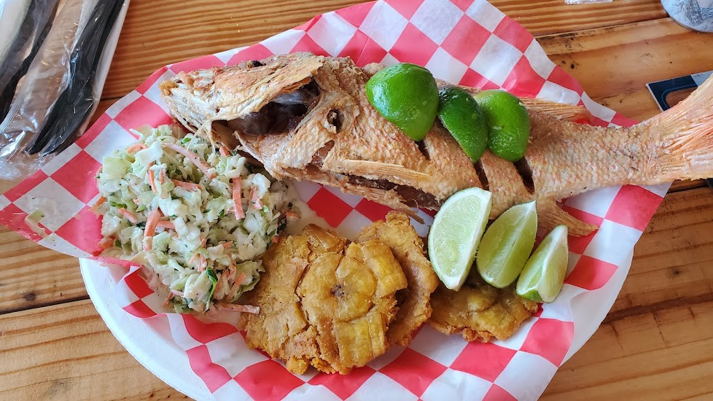 Mipescao 305 | restaurant | 17950 SW 177th Ave, Miami, FL 33187, USA | 7863403802 OR +1 786-340-3802