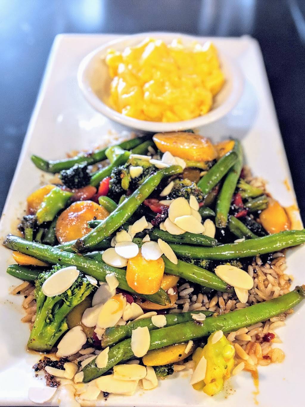 Saratoga Restaurant | restaurant | 431 Wabash Ave, Terre Haute, IN 47807, USA | 8122341161 OR +1 812-234-1161