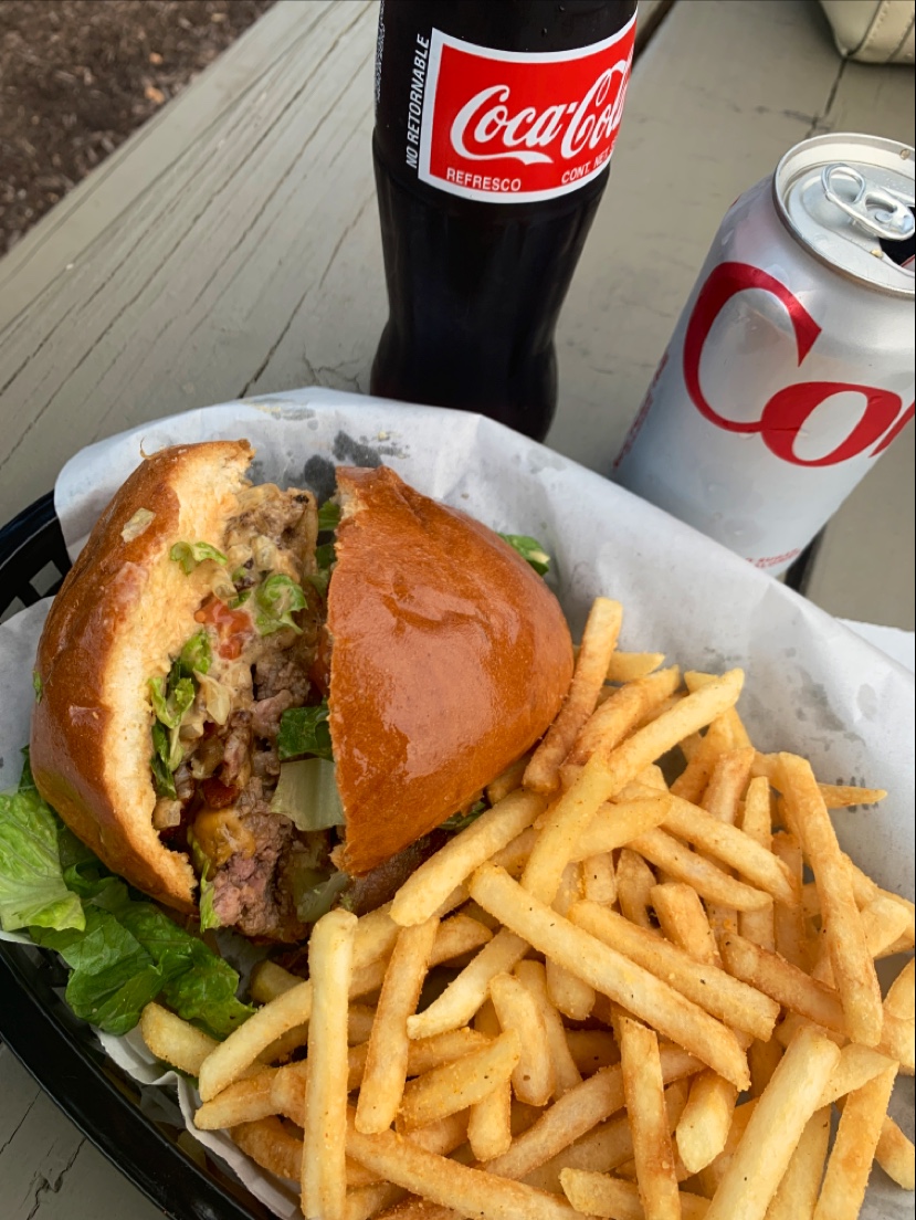 That Burger | restaurant | 10901 Domain Dr, Austin, TX 78758, USA | 3472606057 OR +1 347-260-6057