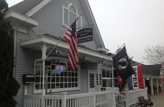 Front Street Station | restaurant | 212 Front St, Greenport, NY 11944, USA | 6313332050 OR +1 631-333-2050