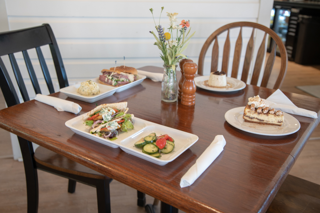 Porches Cafe | restaurant | 1030 Chair Rd, Castle Hayne, NC 28429, USA | 9106759090 OR +1 910-675-9090