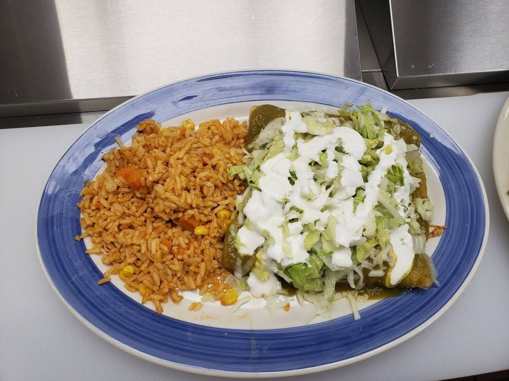 Little Chef Diner | restaurant | 560 John St, Paxton, IL 60957, USA | 2173796400 OR +1 217-379-6400