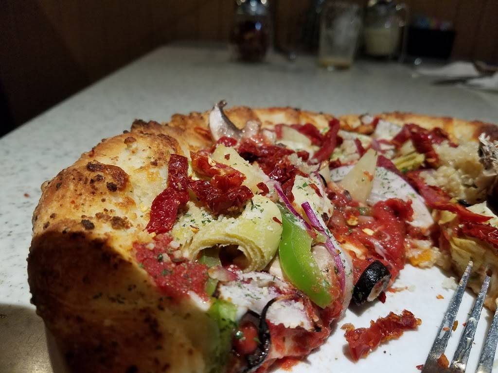 Oggis Pizza & Brewing Co | restaurant | 18810 Soledad Canyon Rd, Santa Clarita, CA 91351, USA | 6612527883 OR +1 661-252-7883