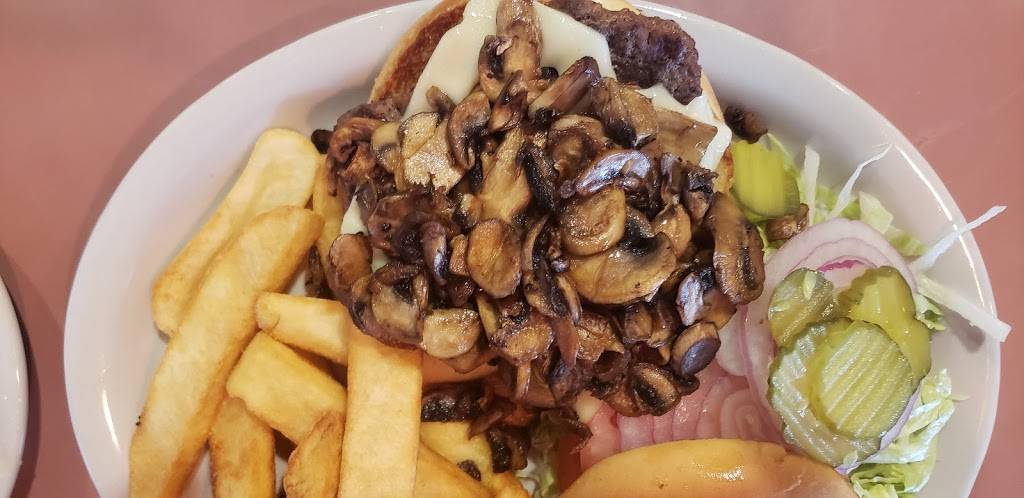 Golden Steer Steak n Rib House | restaurant | 23826 104th Ave SE, Kent, WA 98031, USA | 2538521144 OR +1 253-852-1144