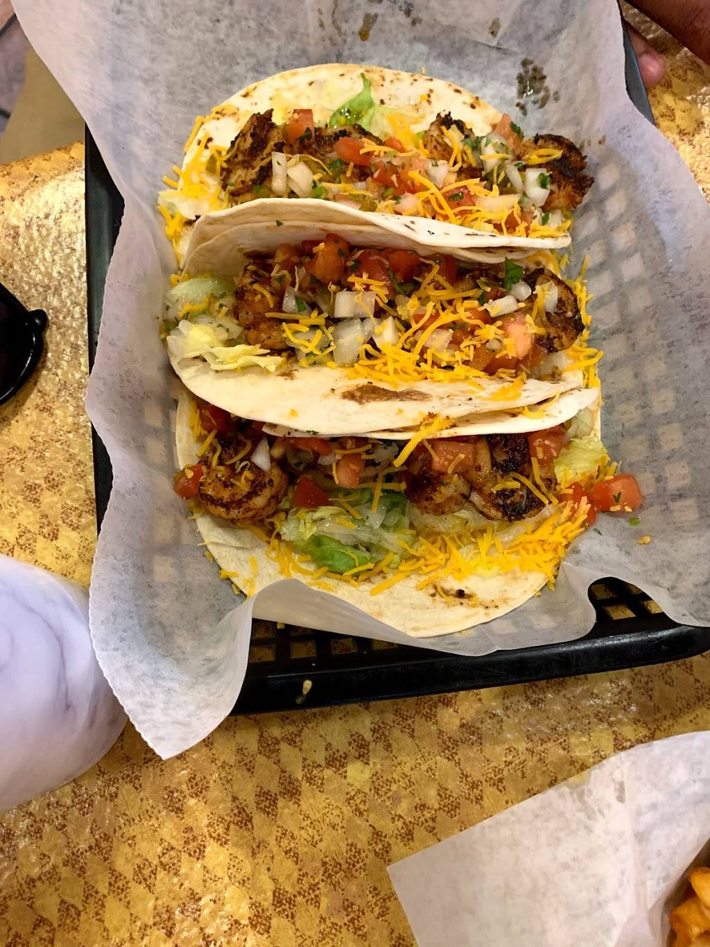 Lakeview Burgers and Seafood | restaurant | 872 Harrison Ave, New Orleans, LA 70124, USA | 5042891032 OR +1 504-289-1032