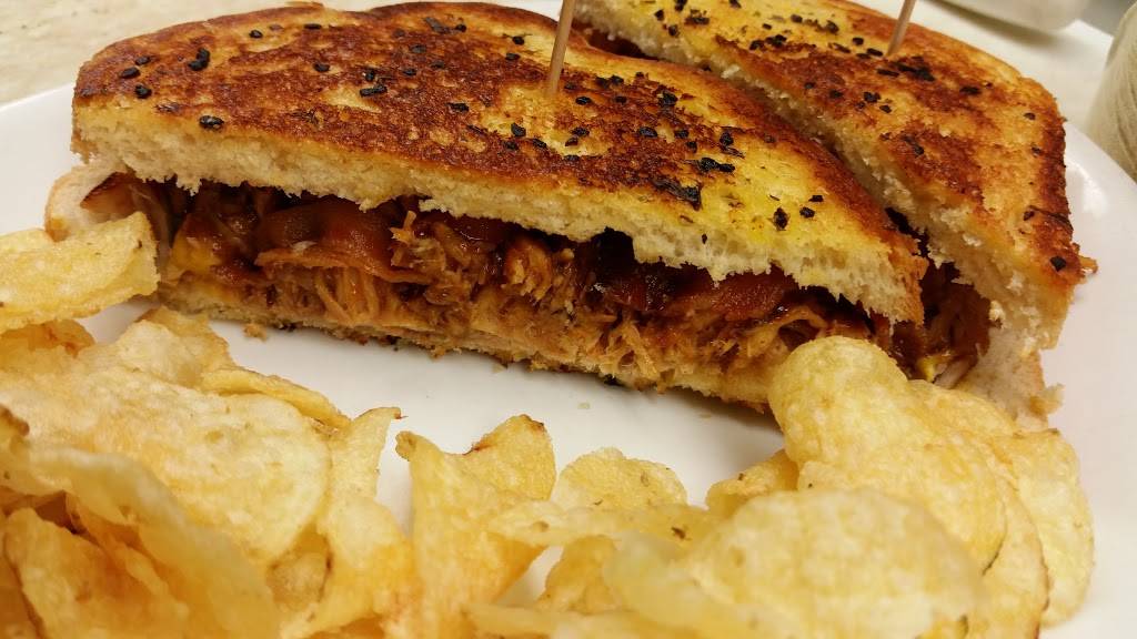 Re-Petes Saloon & Grill | restaurant | 300 Gebhardt Rd, Black River Falls, WI 54615, USA | 7152843322 OR +1 715-284-3322