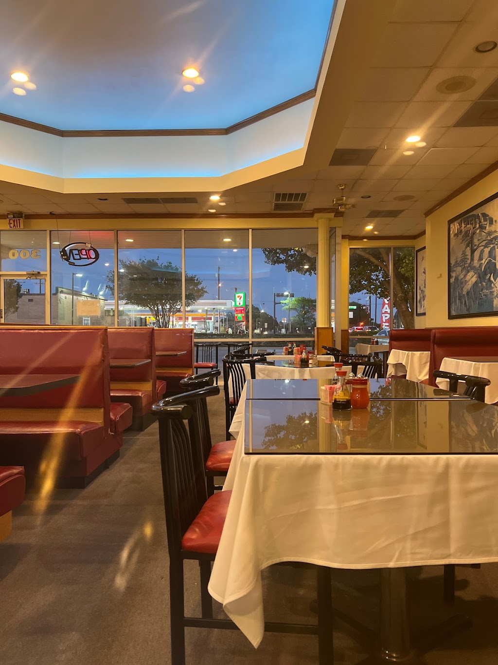 Ying Cafe | restaurant | 6651 Hightower Dr #300, Watauga, TX 76148, USA | 8174278606 OR +1 817-427-8606