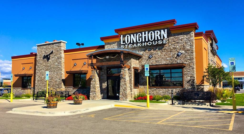 LongHorn Steakhouse | meal takeaway | 3300 W Touhy Ave, Skokie, IL 60076, USA | 8476741673 OR +1 847-674-1673