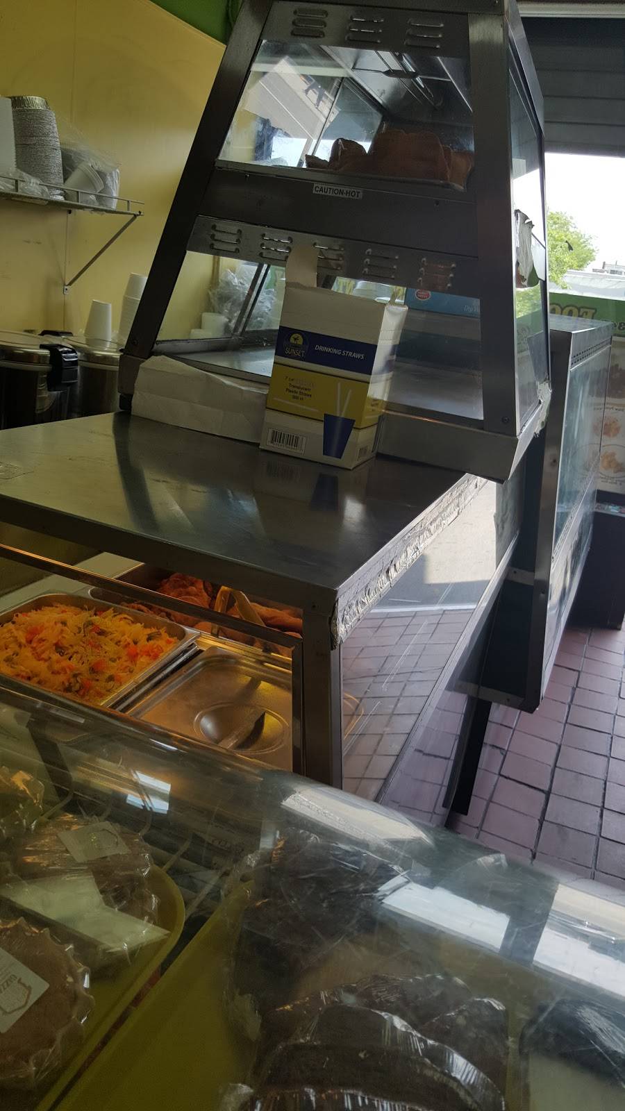 Food Hut | restaurant | 3497 Boston Rd, Bronx, NY 10469, USA | 7188823347 OR +1 718-882-3347