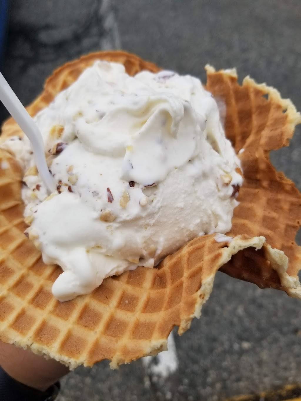 Cold Stone Creamery | bakery | 70 Worcester-Providence Turnpike Ste 420, Millbury, MA 01527, USA | 5088658165 OR +1 508-865-8165