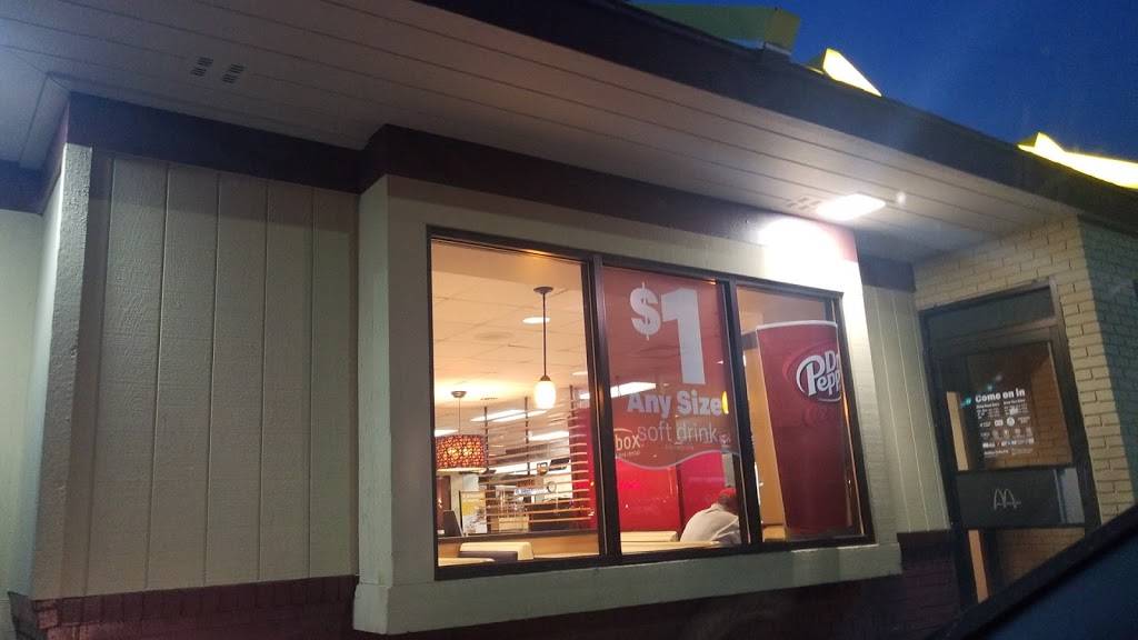 McDonalds | cafe | 2020 Dodd Rd, Mendota Heights, MN 55120, USA | 6514547094 OR +1 651-454-7094