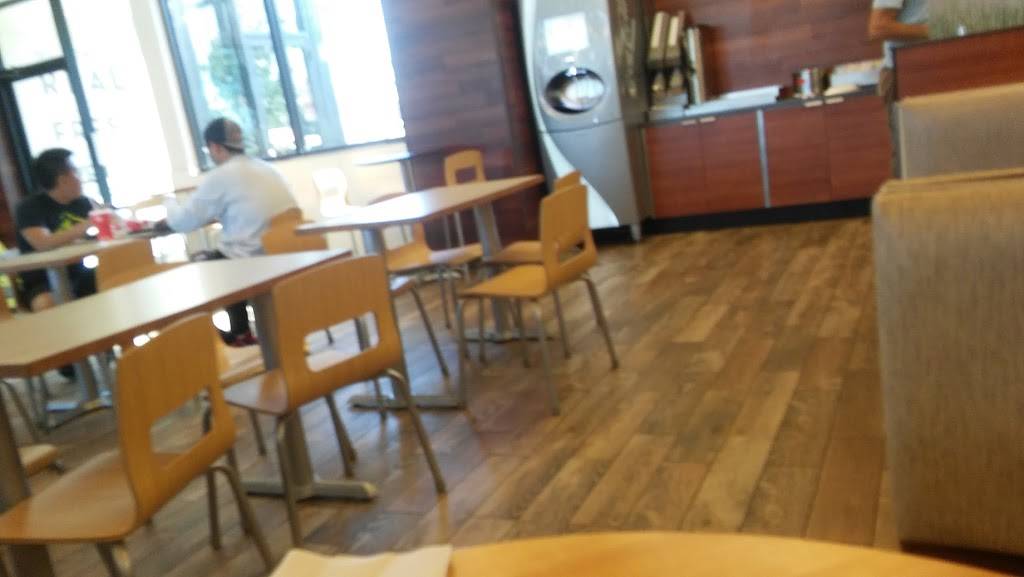 Wendys | restaurant | 3012 Reflection Dr, Naperville, IL 60564, USA | 6309042675 OR +1 630-904-2675