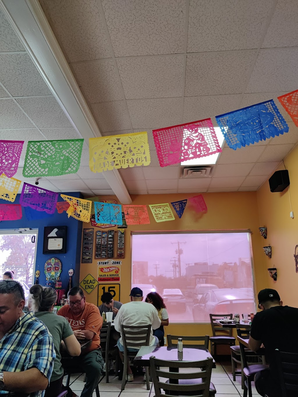 El Taquito | restaurant | 1422 Airway Blvd, El Paso, TX 79925, USA | 9157787170 OR +1 915-778-7170