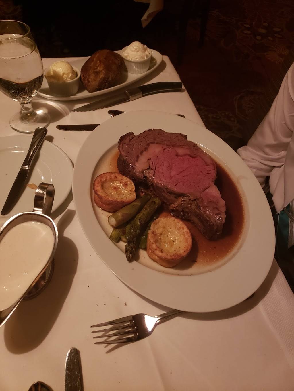 William Bs Steakhouse | restaurant | 777 Blue Chip Dr, Michigan City, IN 46360, USA | 8888797711 OR +1 888-879-7711