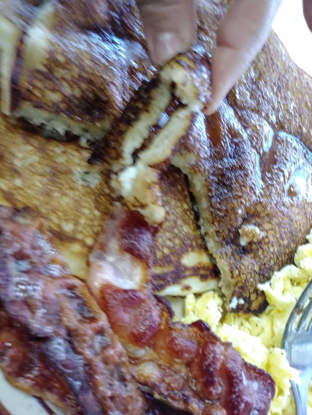 George Webb Restaurant | restaurant | 7227 W Greenfield Ave, West Allis, WI 53214, USA | 4147740190 OR +1 414-774-0190