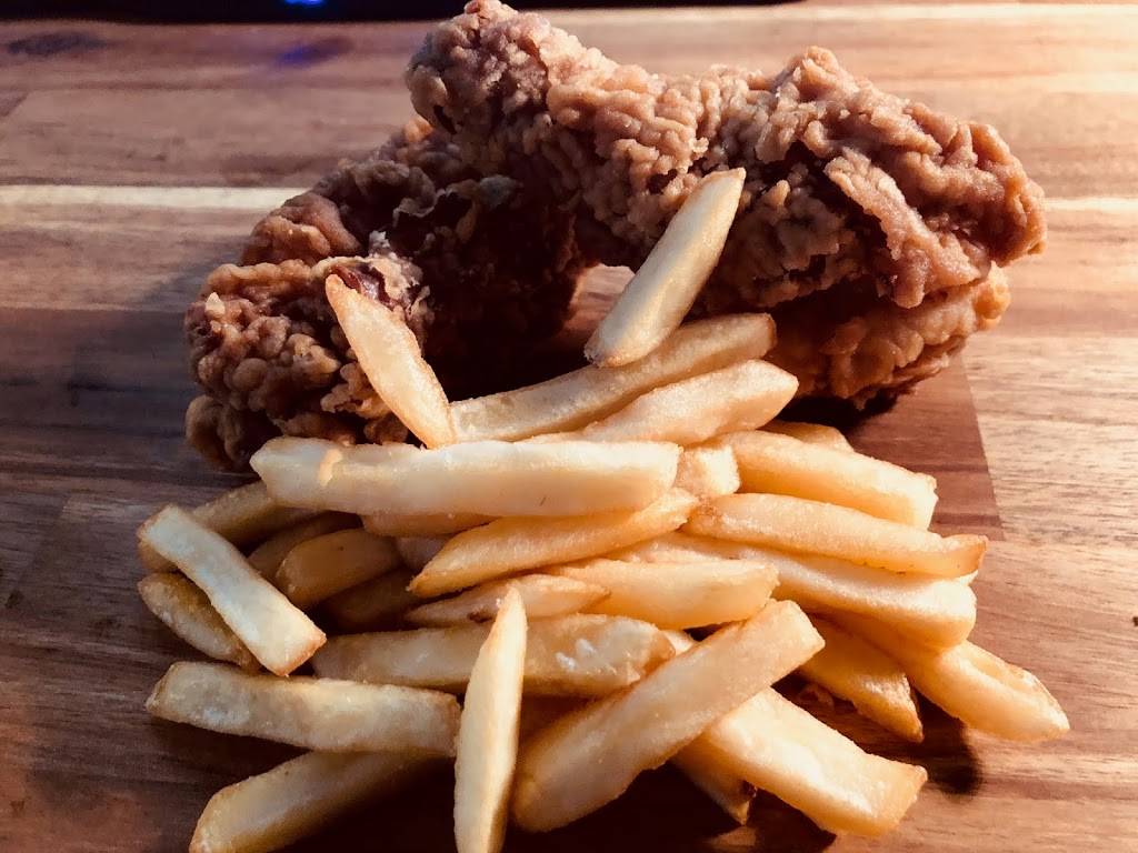 Call A Chicken(Sc) | meal takeaway | 4218 Lawrence Ave E, Scarborough, ON M1E 4X9, Canada | 6478771269 OR +1 647-877-1269