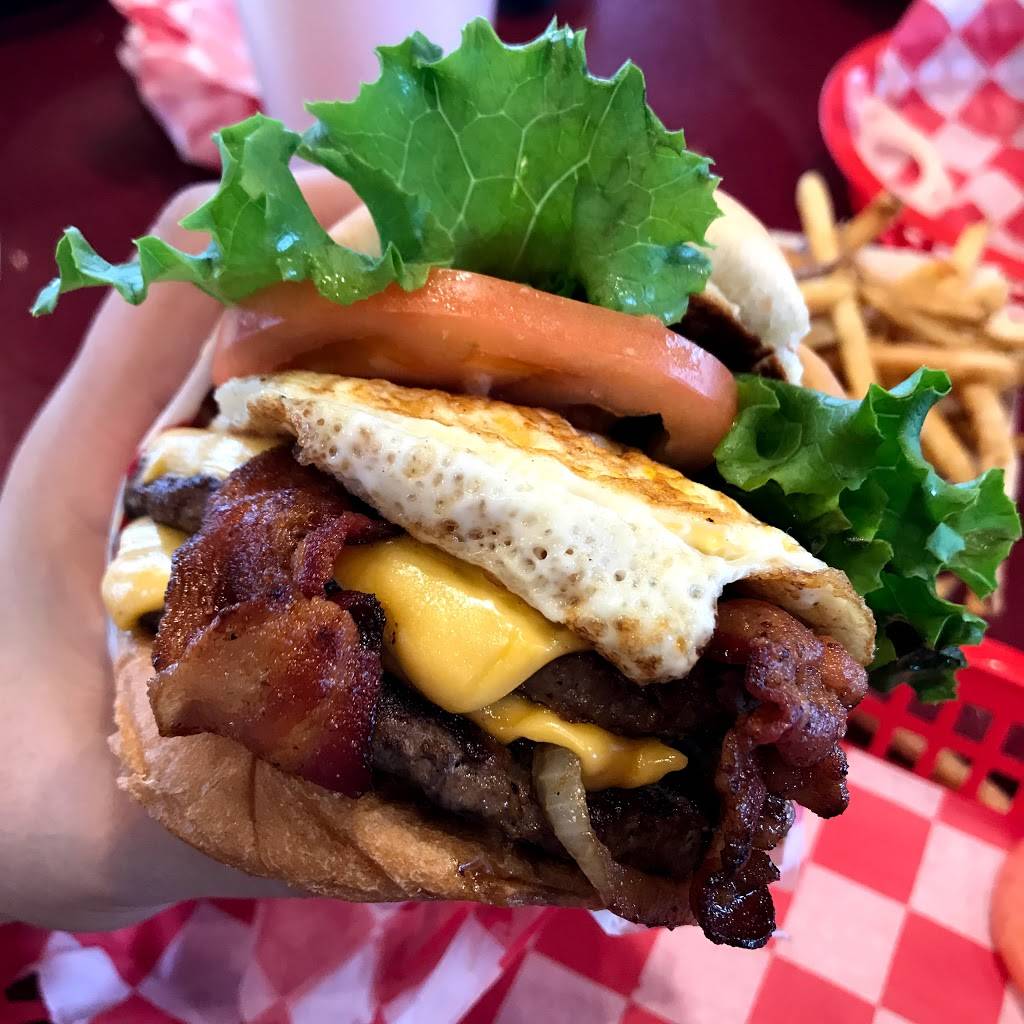 Bigg Burger | restaurant | 19055 Farmington Rd, Livonia, MI 48152, USA | 2489872553 OR +1 248-987-2553