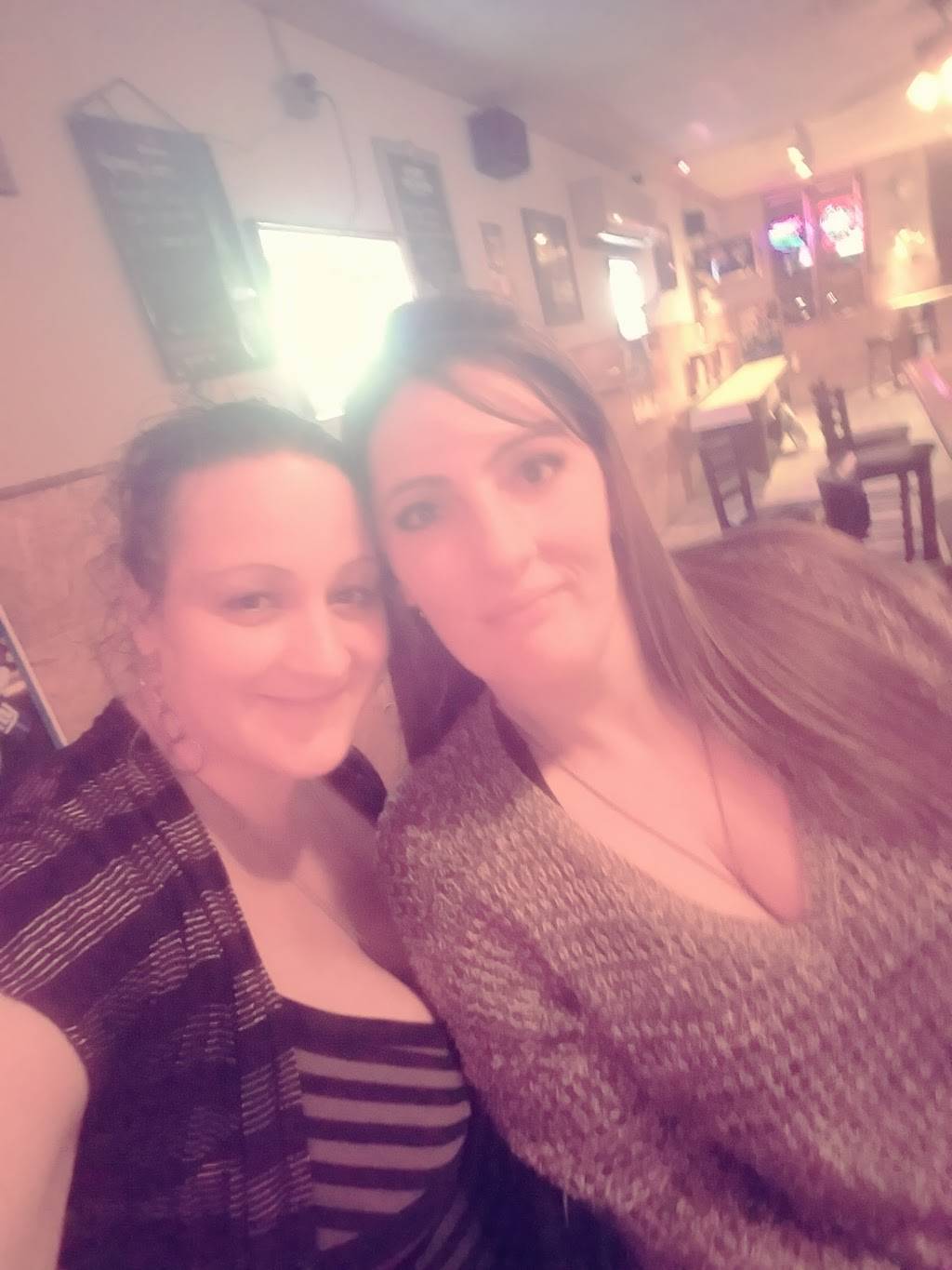 The Side Door Bar & Grill | restaurant | 33 Colfax Ave, Pompton Lakes, NJ 07442, USA | 9738394231 OR +1 973-839-4231