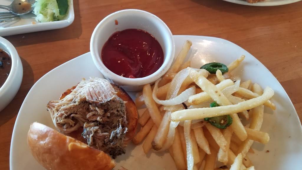 Cantina Laredo | restaurant | 2150 E Williams Field Rd bldg 16 suite 123, Gilbert, AZ 85296, USA | 4807826777 OR +1 480-782-6777