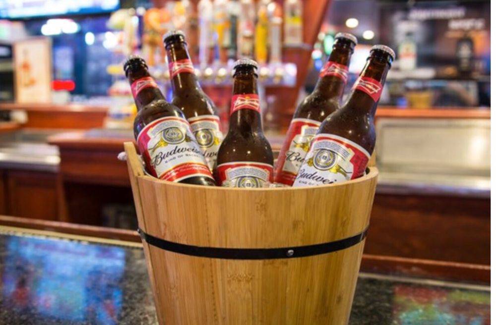 Romes Saloon | restaurant | 785 W Mississippi Ave, Denver, CO 80223, USA | 3037446643 OR +1 303-744-6643