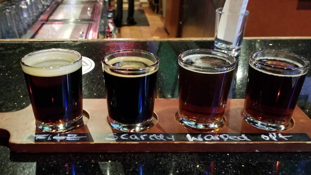 Glacier Rock | restaurant | 630 W. Pine Street, Hwy12, Baraboo, WI 53913, USA | 6083564869 OR +1 608-356-4869