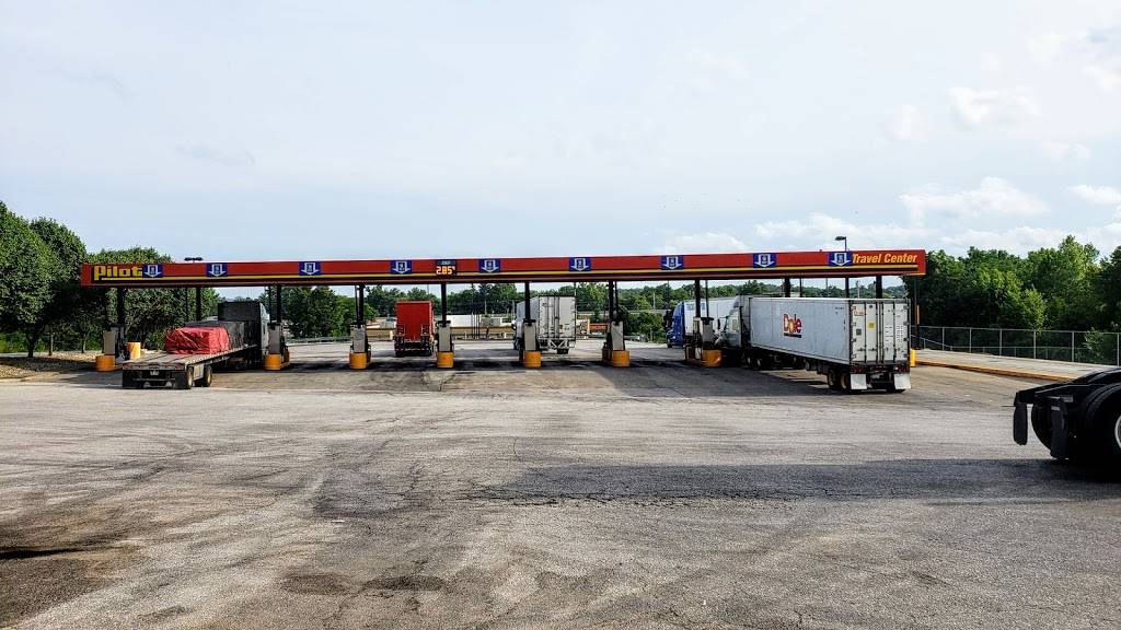 Pilot Travel Center | restaurant | 1475 Thornton St, Pacific, MO 63069, USA | 6362574100 OR +1 636-257-4100