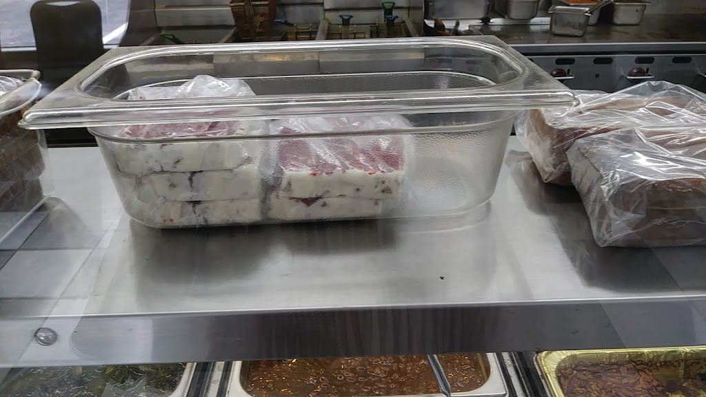 Coles Wings Things | restaurant | 2301 N Pace Blvd, Pensacola, FL 32501, USA | 8504340940 OR +1 850-434-0940