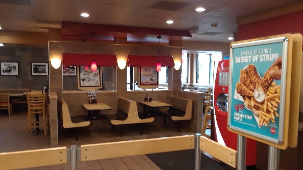 Dairy Queen Grill & Chill | restaurant | 8895 Darrow Rd, Twinsburg, OH 44087, USA | 3304254196 OR +1 330-425-4196