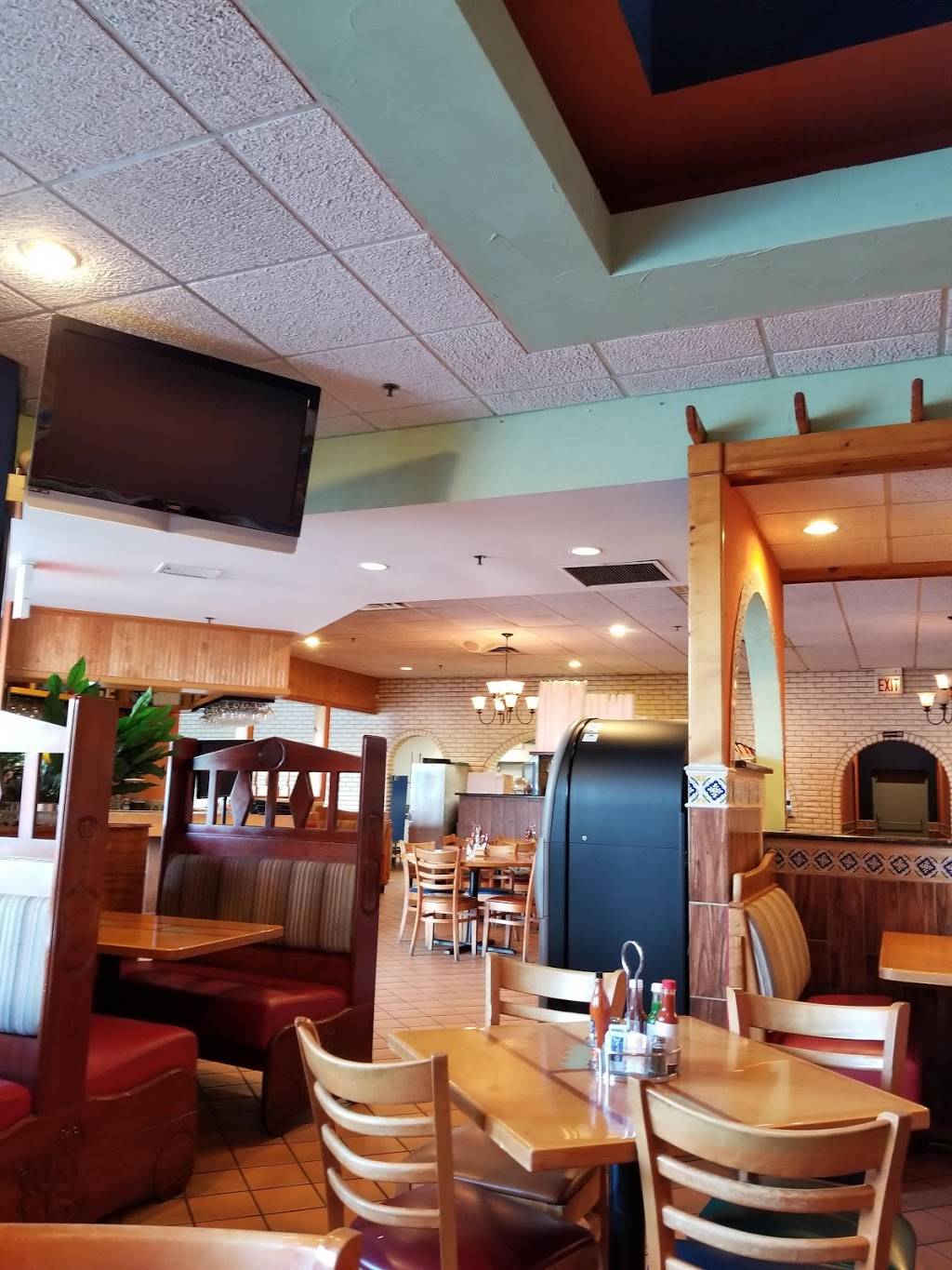 Cocula Restaurant | restaurant | 4836 W Cermak Rd, Cicero, IL 60804, USA | 7086520500 OR +1 708-652-0500