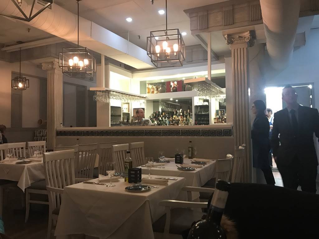 Philoxenia Greek Cuisine | restaurant | 8199 Yonge St, Thornhill, ON L3T 2C6, Canada | 9058866566 OR +1 905-886-6566