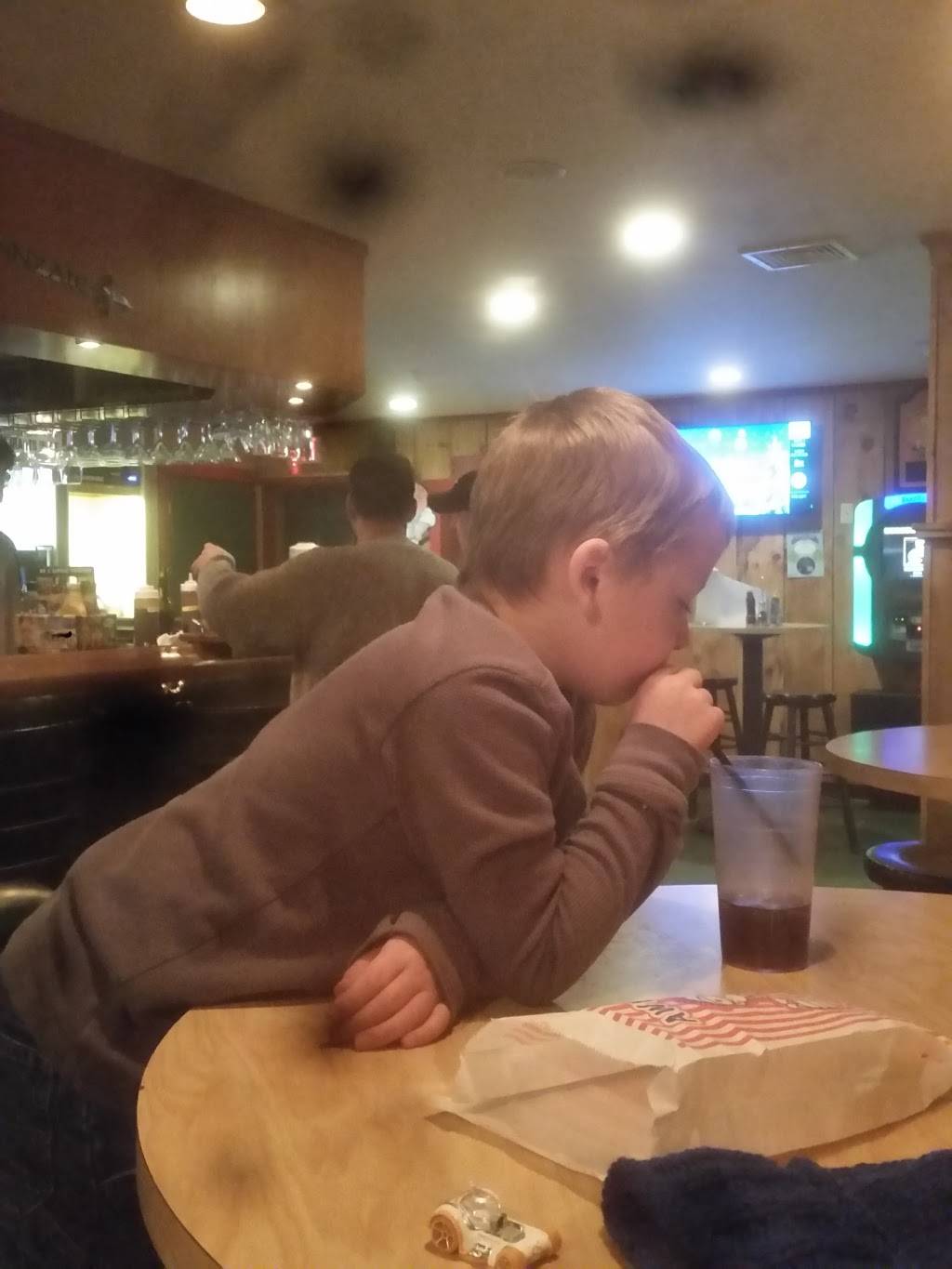 Hilltop BBQ | restaurant | 12 Rae Palmer Rd, Moodus, CT 06469, USA | 8608731234 OR +1 860-873-1234