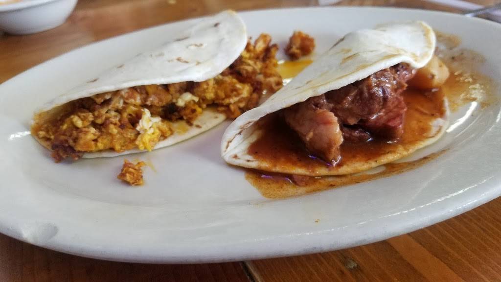 Los Lupes Dallas | restaurant | 1400 North, S Riverfront Blvd, Dallas, TX 75207, USA | 2149393725 OR +1 214-939-3725