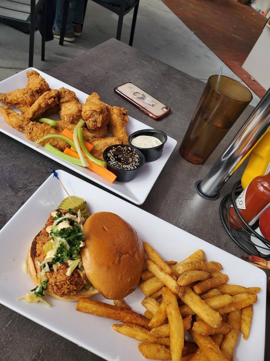 The Tiki Tavern | restaurant | 201 Main St Suite 101, Safety Harbor, FL 34695, USA | 7278438454 OR +1 727-843-8454