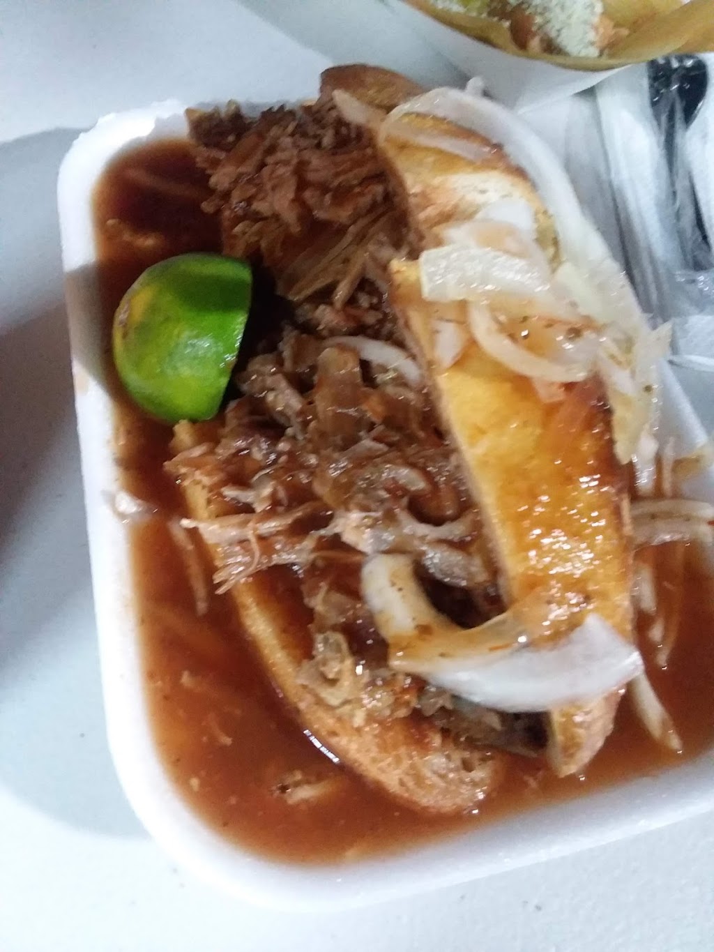 Tortas Ahogadas el cuñado | restaurant | 1309-1319 Tolliver St, Santa Ana, CA 92703, USA | 6615589521 OR +1 661-558-9521