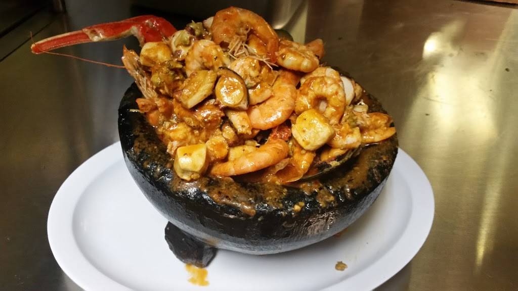 Las Islas Marias | restaurant | 4438 Slauson Ave, Maywood, CA 90270, USA | 3237730108 OR +1 323-773-0108