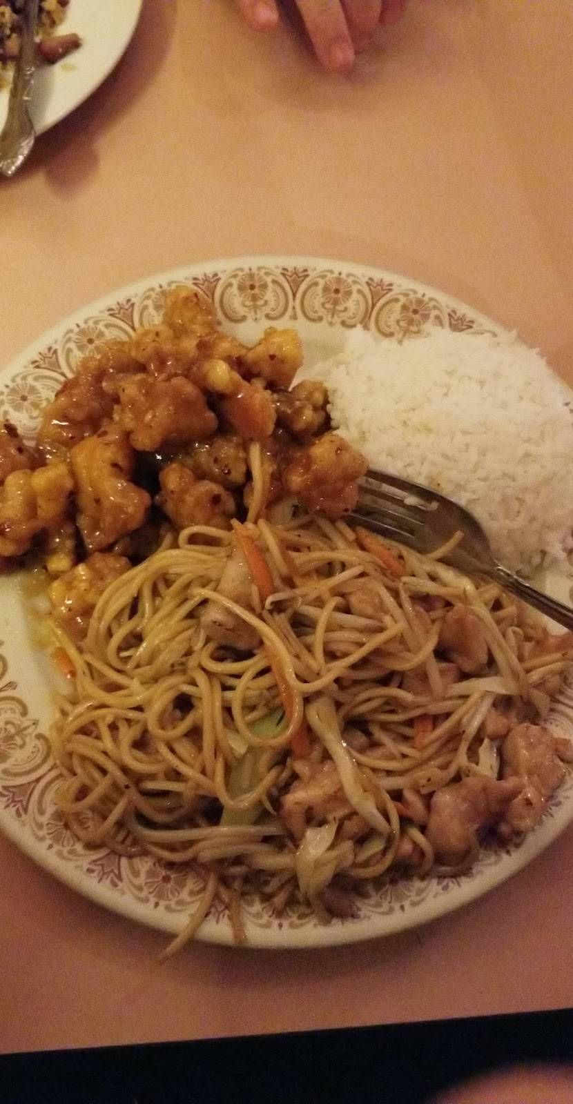 Golden Dragon Restaurant | restaurant | 1350 E Vista Way #10, Vista, CA 92084, USA | 7607264246 OR +1 760-726-4246