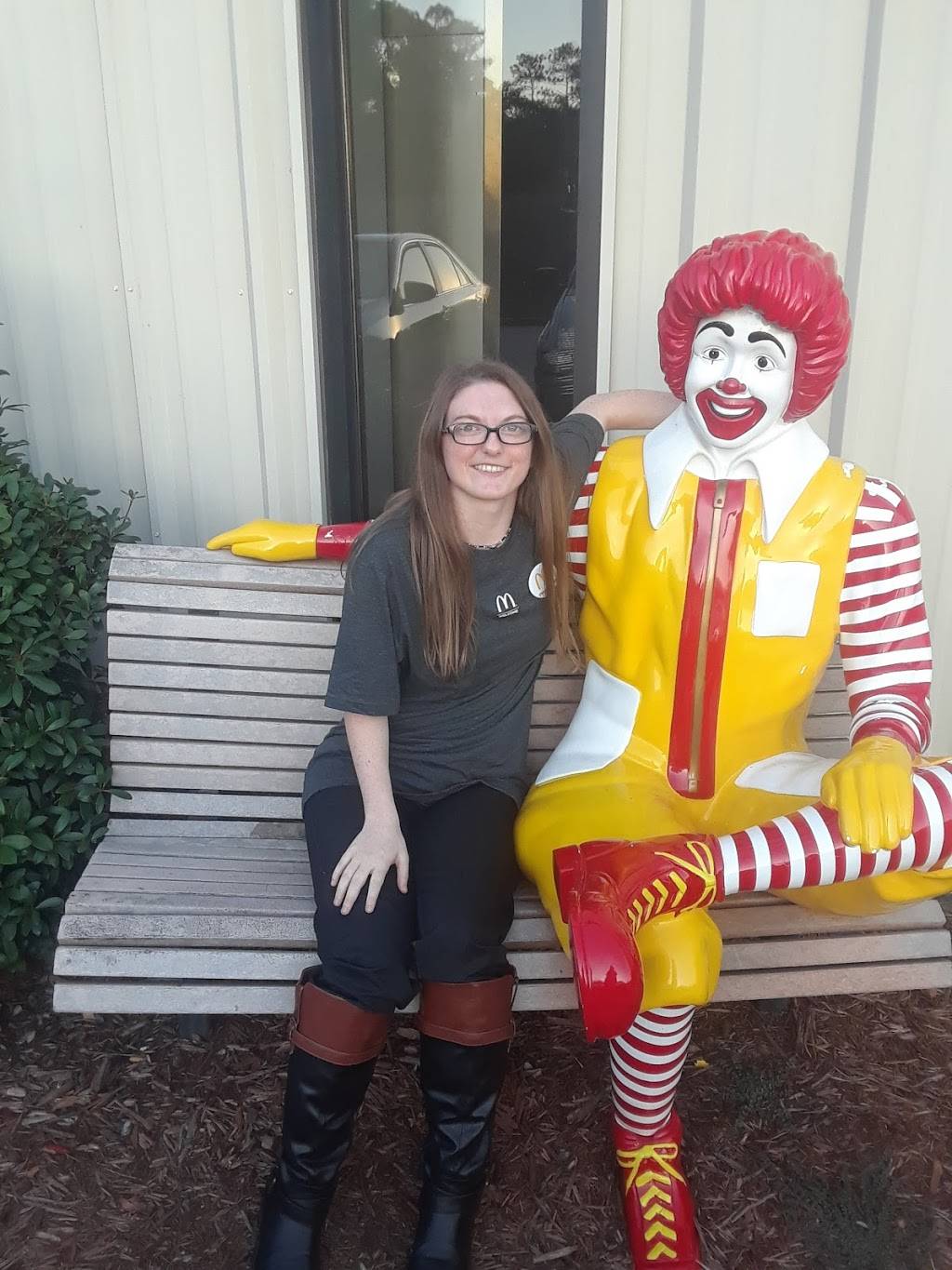 McDonalds | restaurant | 6520 Sunplex Dr, Ocean Springs, MS 39564, USA | 2288750232 OR +1 228-875-0232