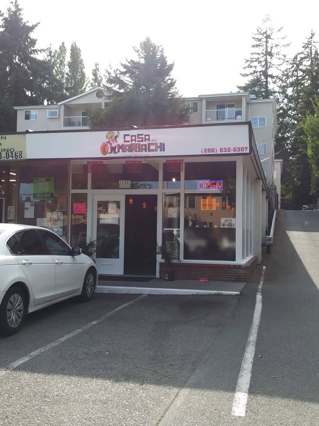 Casa del Mariachi | restaurant | 12327 Roosevelt Way NE, Seattle, WA 98125, USA | 2066325307 OR +1 206-632-5307