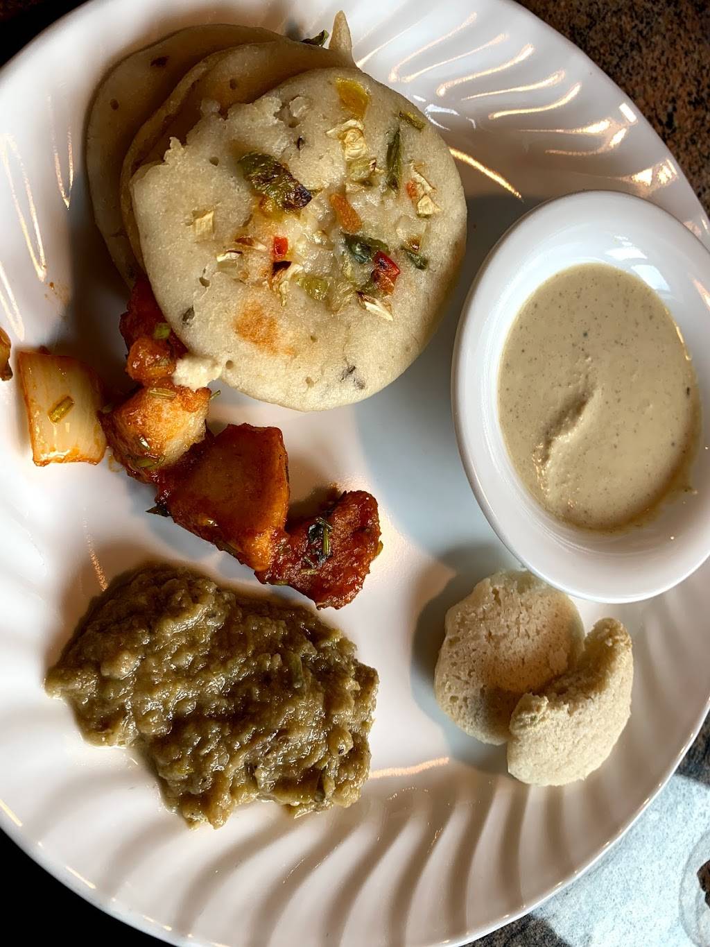 Chutneys | restaurant | 38259 W 10 Mile Rd, Farmington Hills, MI 48335, USA | 2488019296 OR +1 248-801-9296