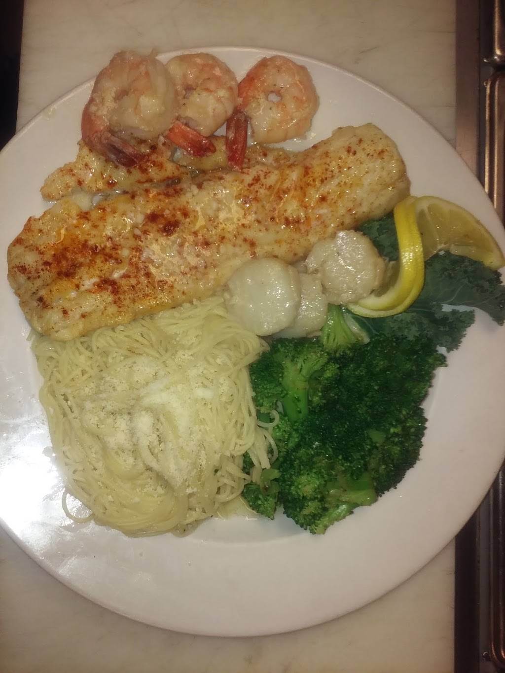 The Little Ridge | restaurant | 107 Evans St, Batavia, NY 14020, USA | 5858155118 OR +1 585-815-5118